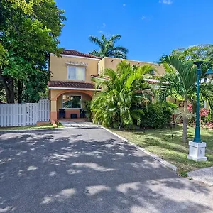 https://mobay-las-palmas.comcaribbean.com
